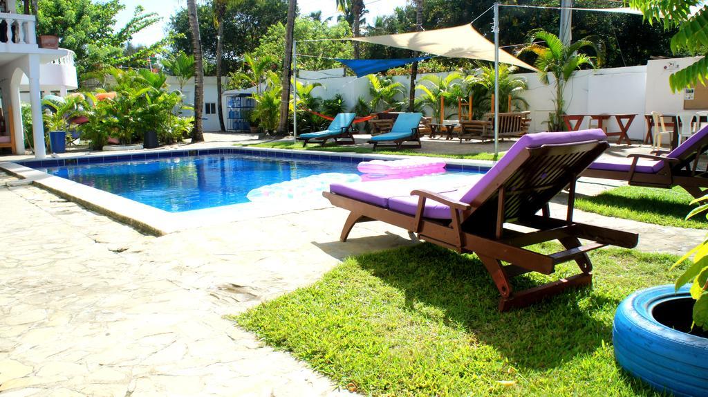 Hummingbird Cabarete Aparthotel Buitenkant foto