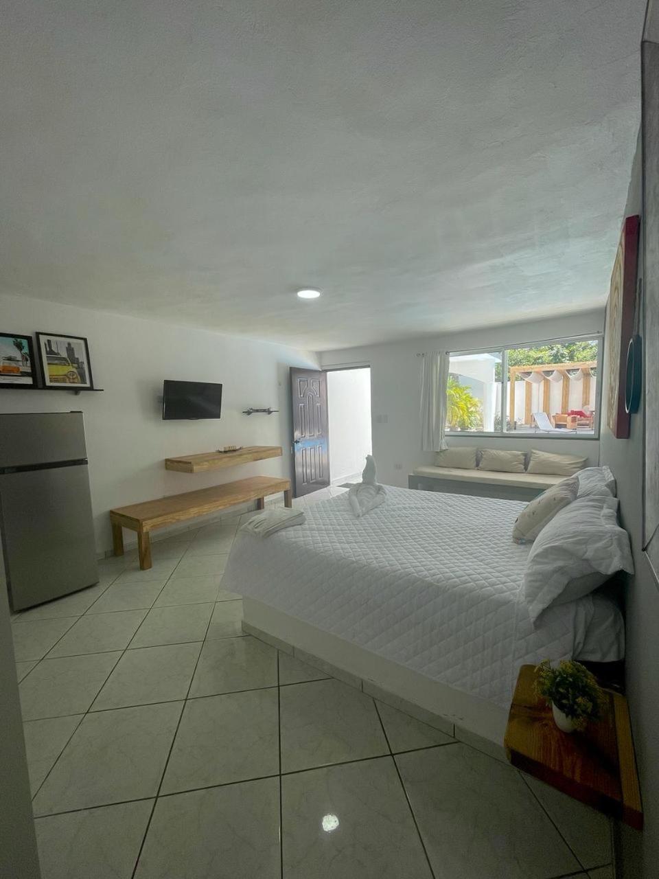 Hummingbird Cabarete Aparthotel Buitenkant foto