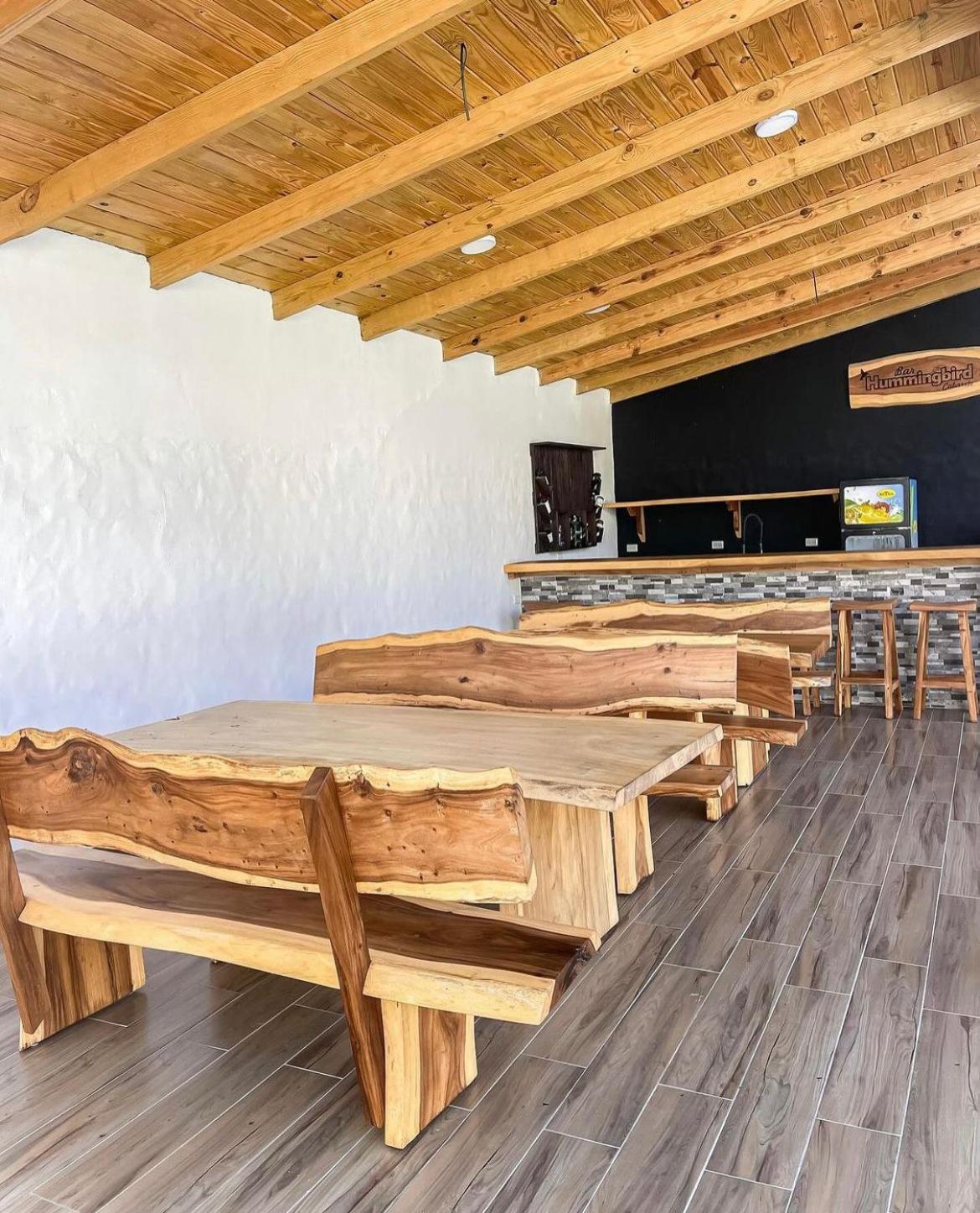 Hummingbird Cabarete Aparthotel Buitenkant foto