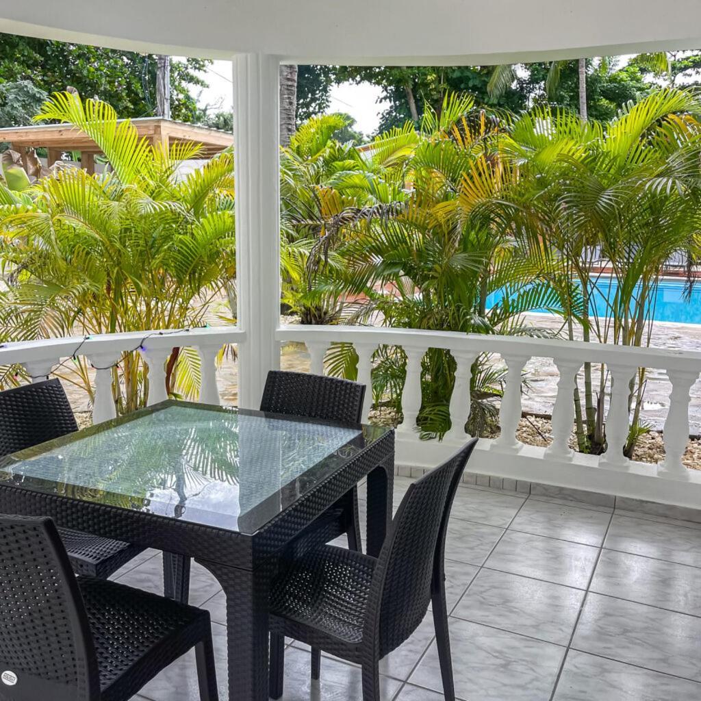 Hummingbird Cabarete Aparthotel Buitenkant foto