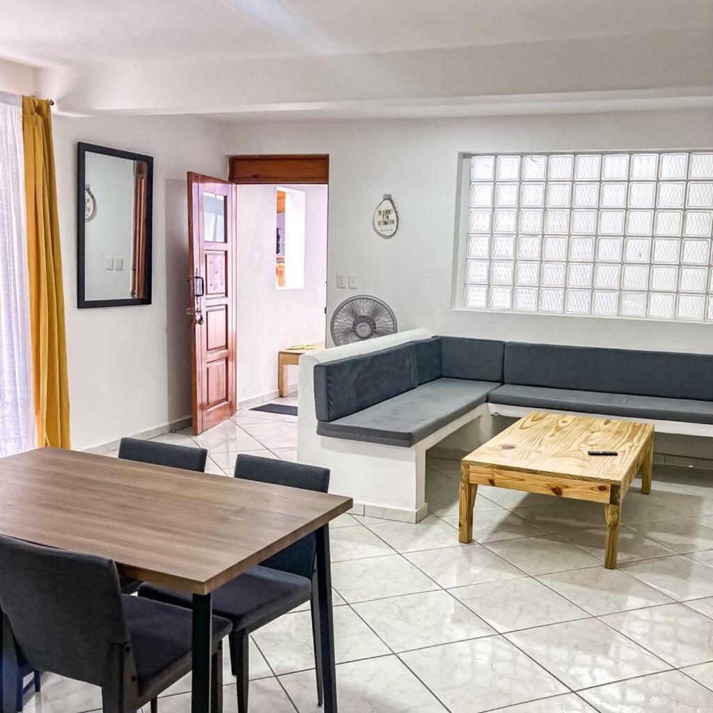Hummingbird Cabarete Aparthotel Buitenkant foto