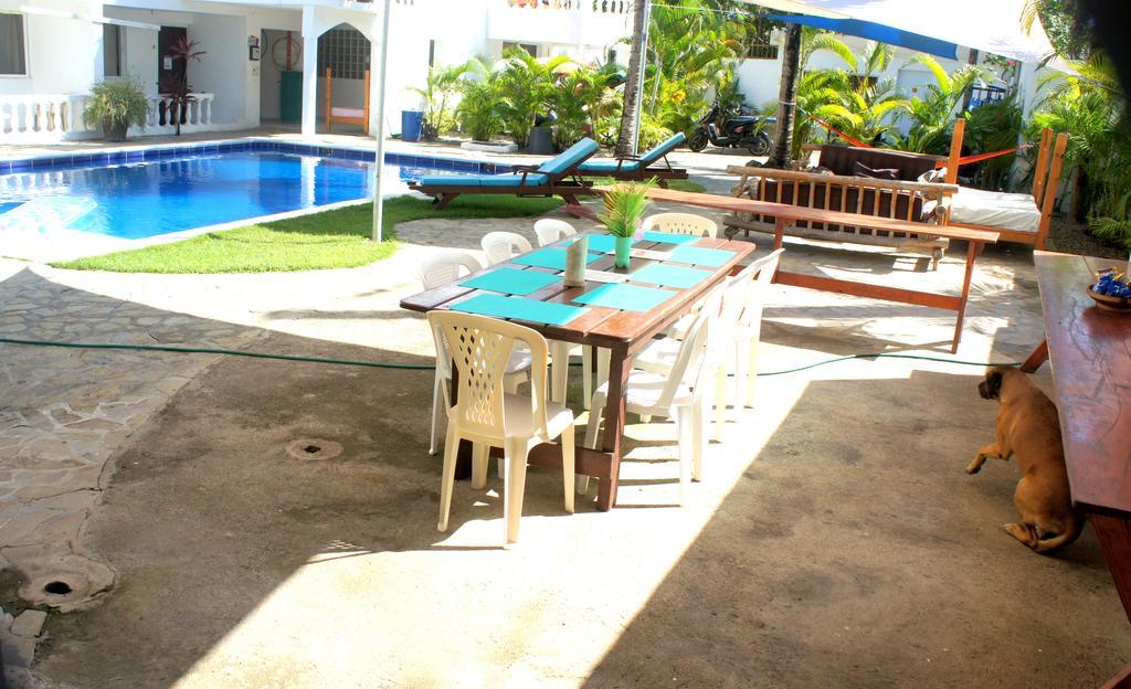 Hummingbird Cabarete Aparthotel Buitenkant foto